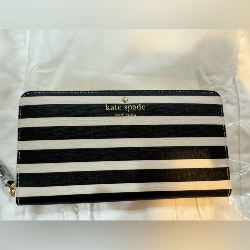 Kate Spade Black and White striped wallet